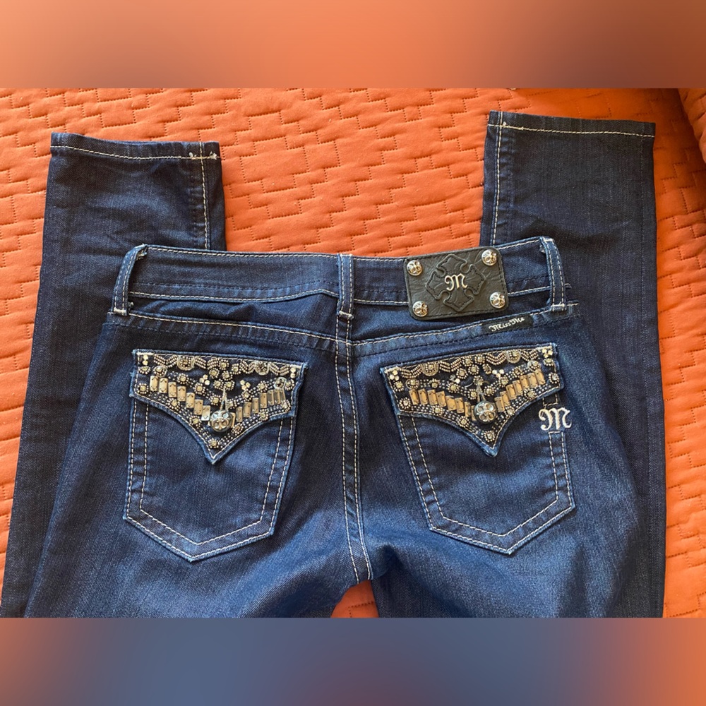 Size 27 Miss Me skinny jeans from Buckle